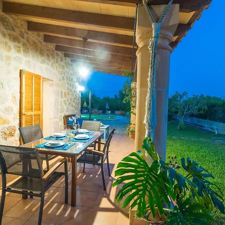 Can Boqueta Villa *